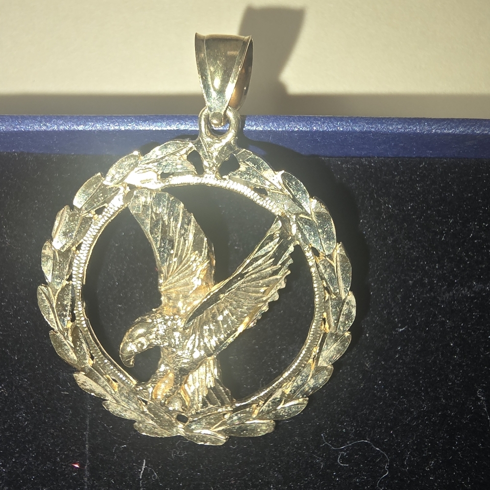 10k yellow gold Eagle pendant